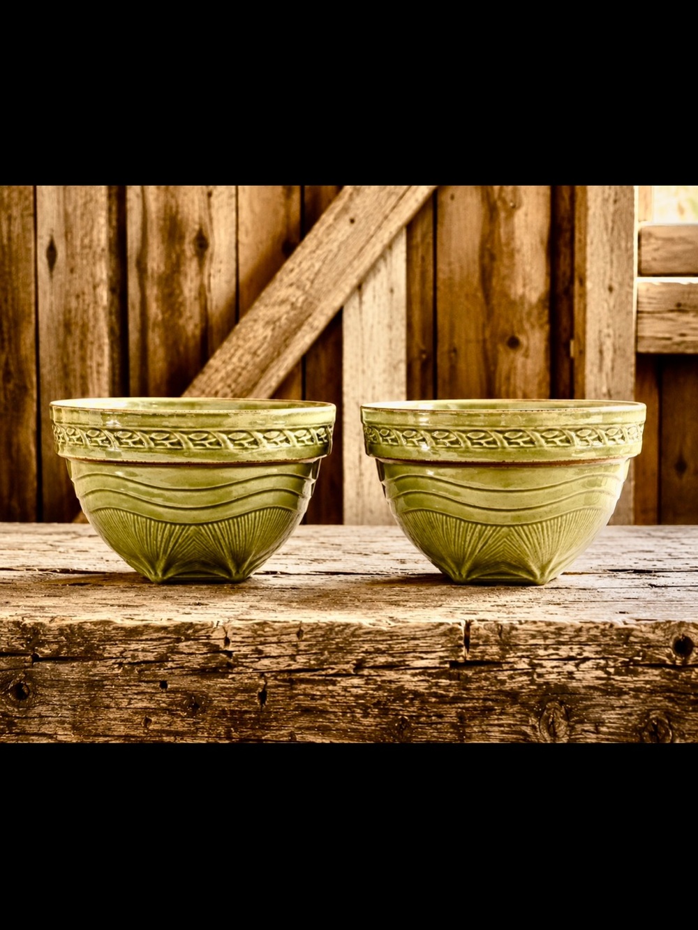 McCoy Yellow Ware Mixing Bowls Green Sunburt 9/34” RARE Set of 2